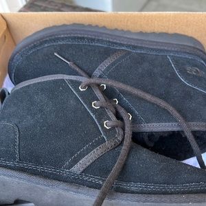 Black UGG